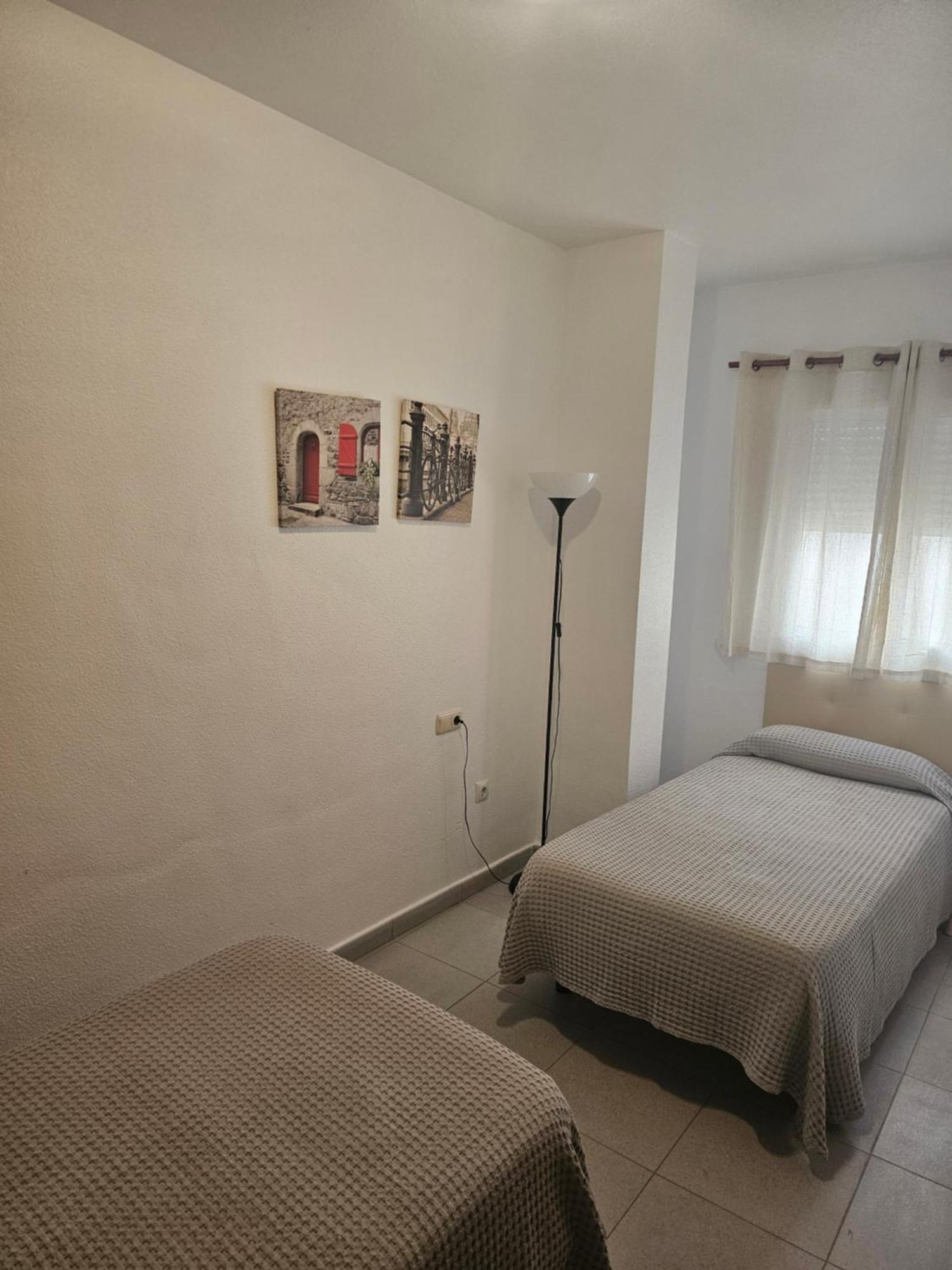 Apartamentos Plaza Alicante Quarto foto